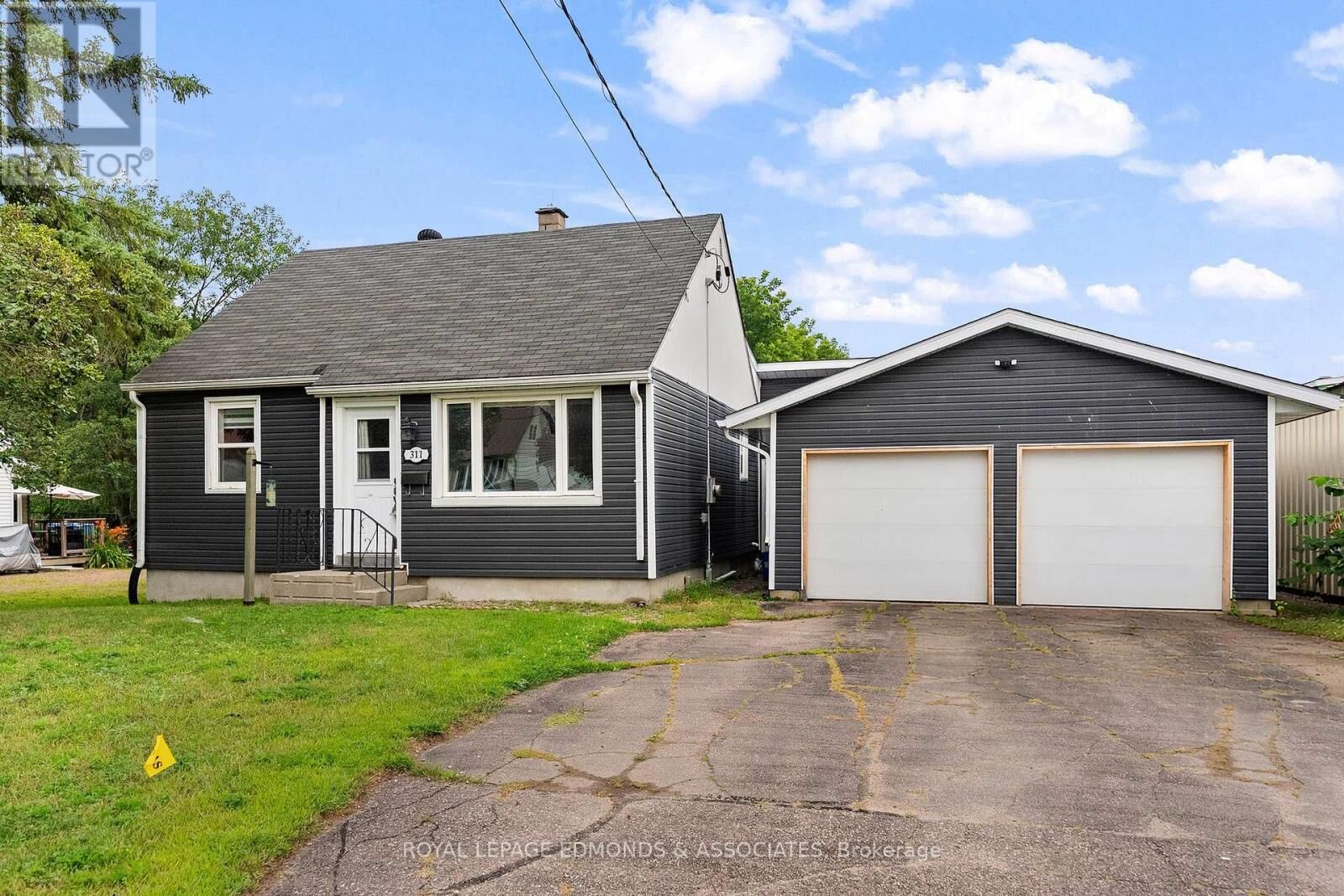 Property Photo: 311 Julien Street ON K8A 3P6