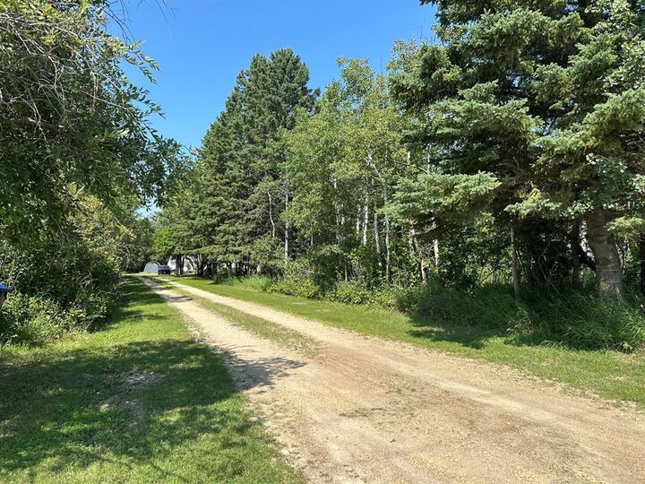 Property Photo: 1367 Queens Street MB R0M 0C0