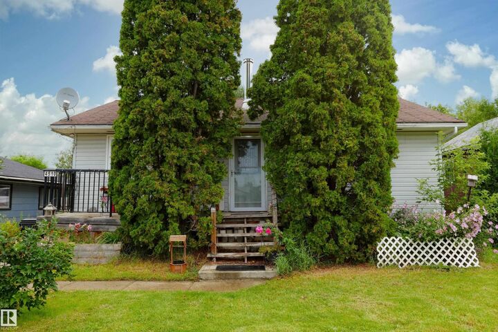 4510 55 Avenue — photo 1