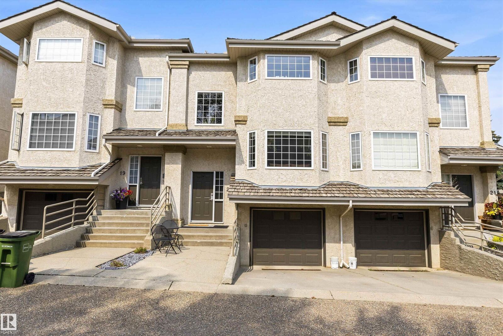 Property Photo:  1295 Carter Crest Road NW 20  AB T6R 2N6 