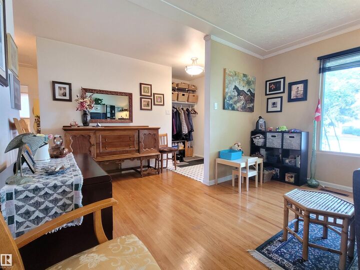 Property Photo: 15717 92 Avenue NW AB T5R 5C5