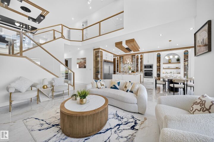 112 Ross Close — photo 1