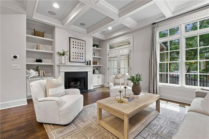 Property Photo: 818 Virginia Park Circle NE GA 30306