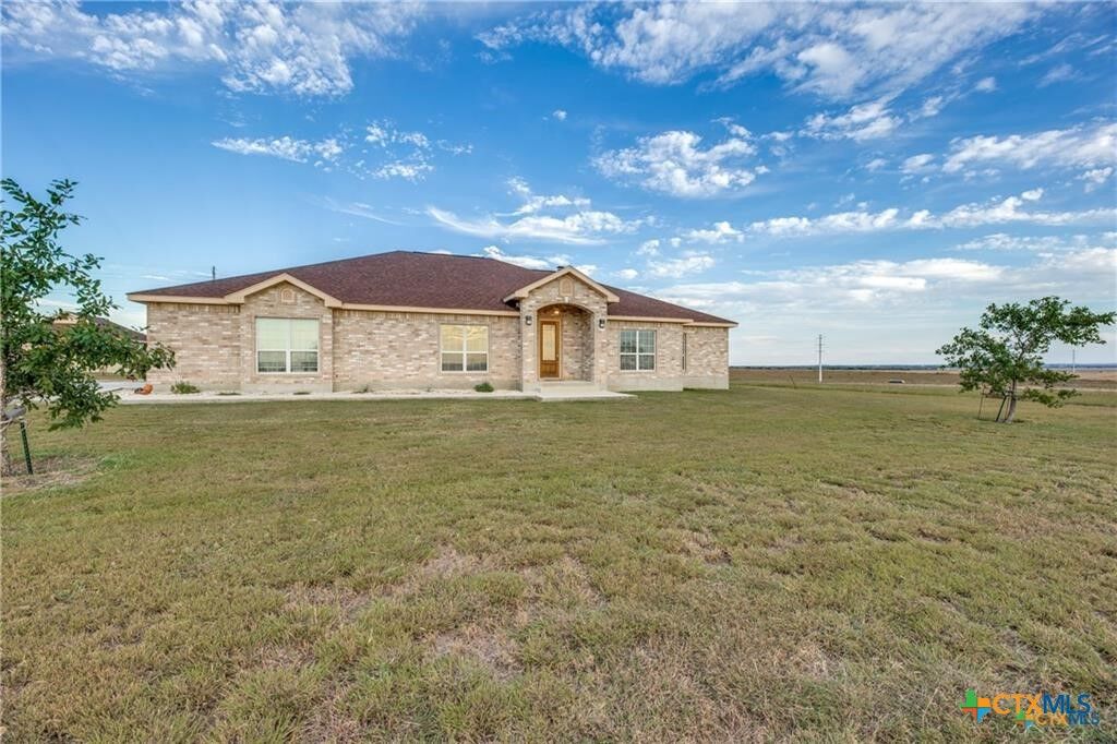 Property Photo: 8177 Boenig Road TX 78155