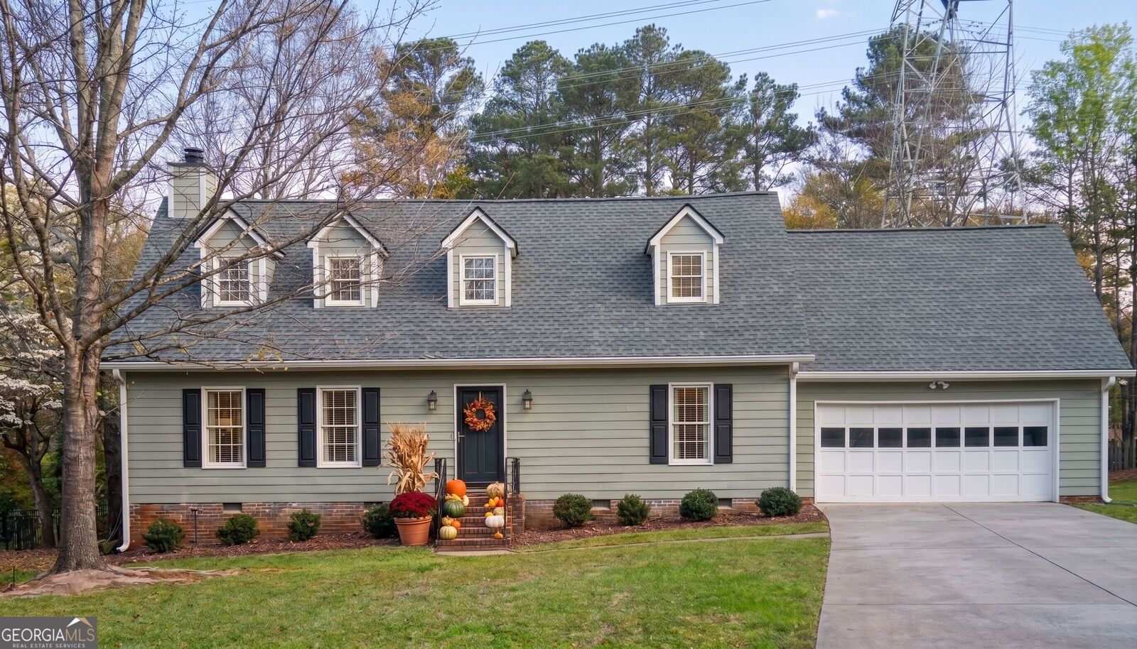 Property Photo: 3939 Tall Pine Drive GA 30062