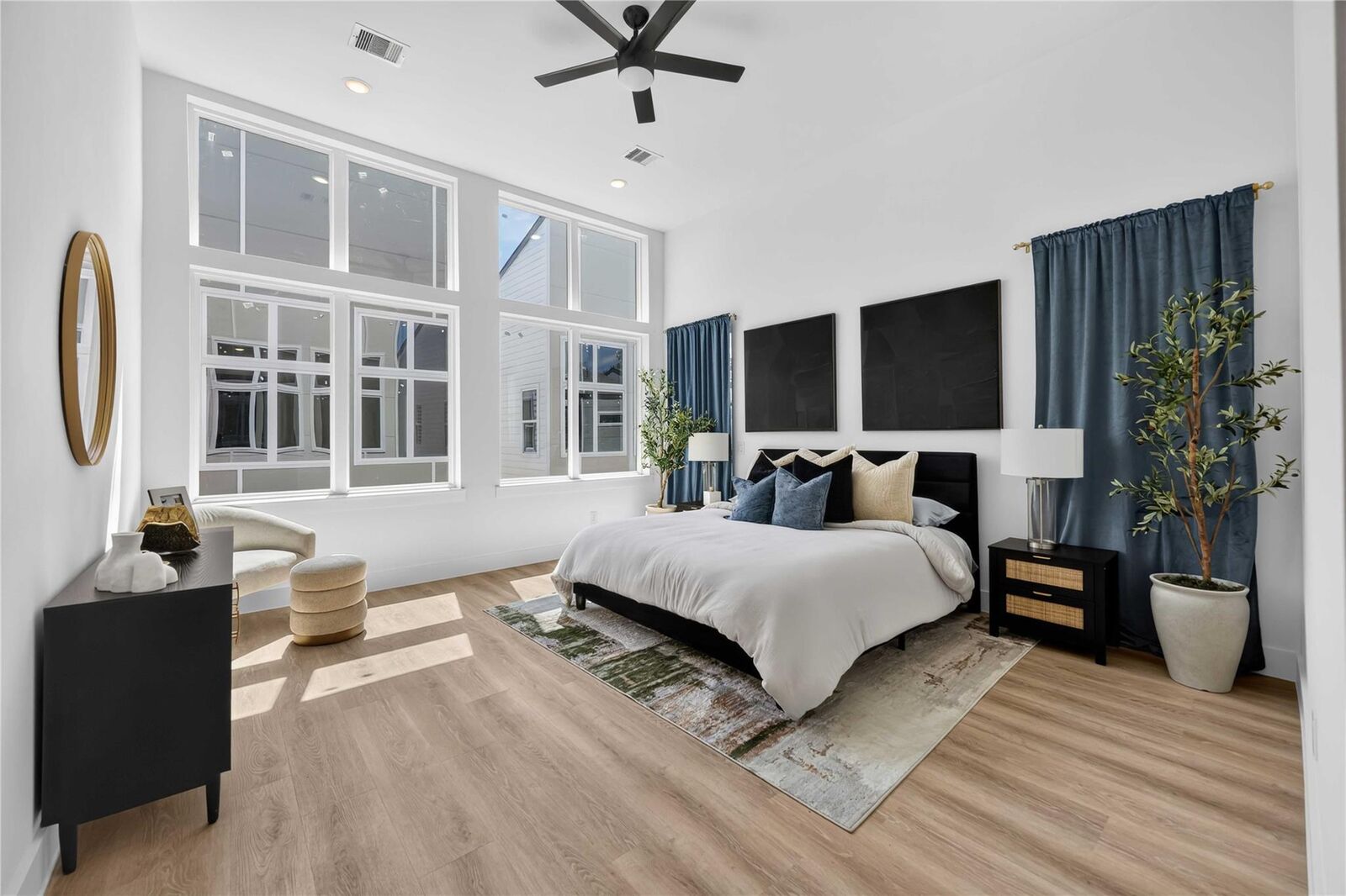 Property Photo: 316 Walthall B TX 77022