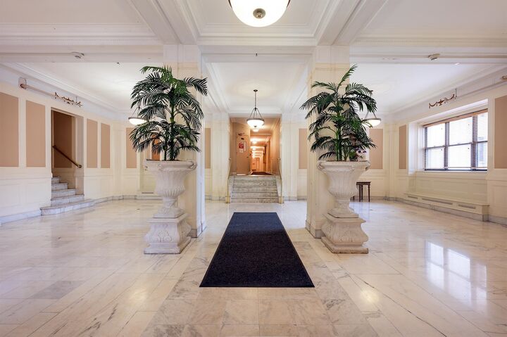 Property Photo: 2600 John F Kennedy Blvd 1E NJ 07306