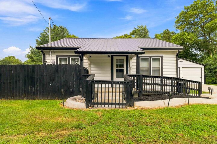 Property Photo: 110 Mount Salem Road KY 40437