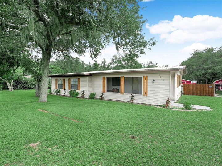 Property Photo: 2935 N Silver Spur Loop FL 33898