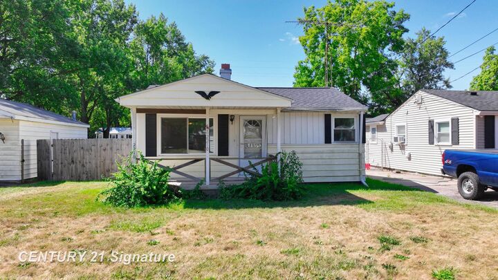Property Photo:  2210 Williamson Avenue  MI 48529 