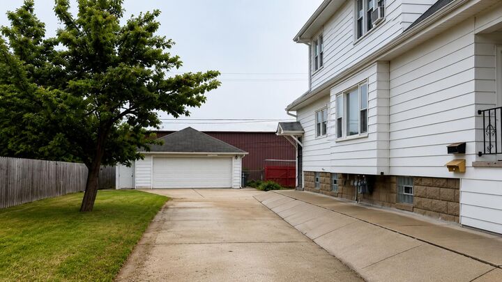 Property Photo: 3623 E Morris Ave WI 53110