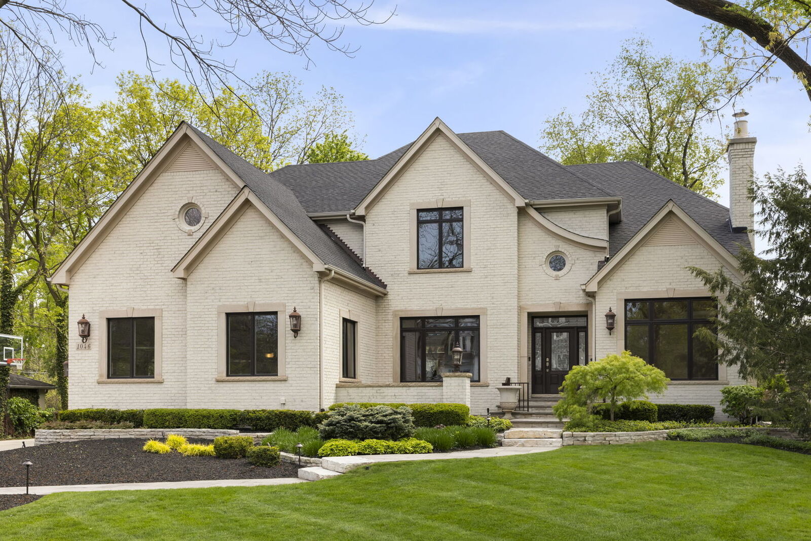 Property Photo: 1046 Sylvan Circle IL 60540