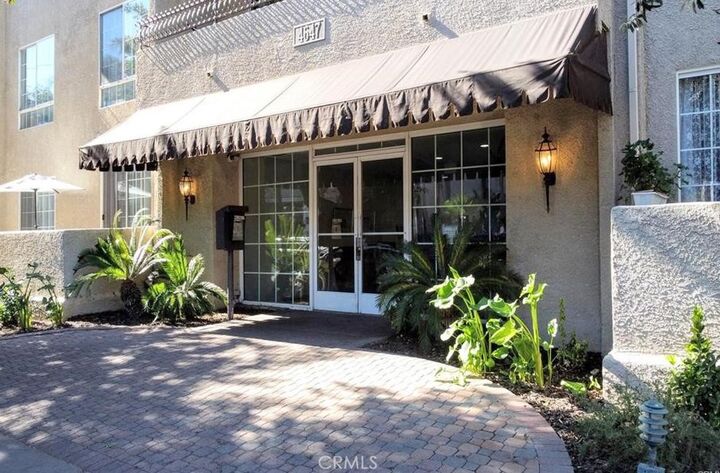 Property Photo:  4647 Willis Avenue 220  CA 91403 