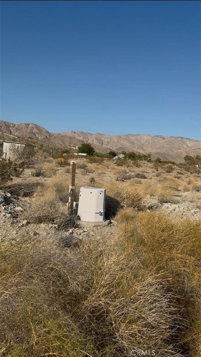 Property Photo:  81620 Dillon  CA 92241 