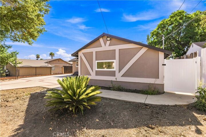 Property Photo:  8417 Columbus  CA 91343 