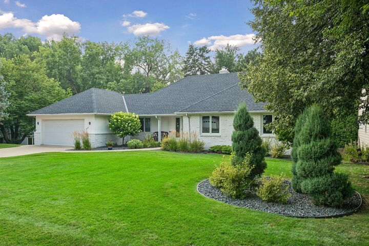 Property Photo:  2516 Monterey Avenue S  MN 55416 