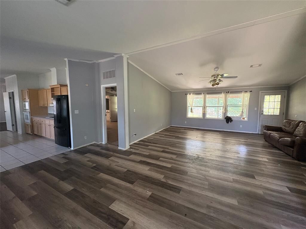 Property Photo: 1697 Illinois Street TX 76078