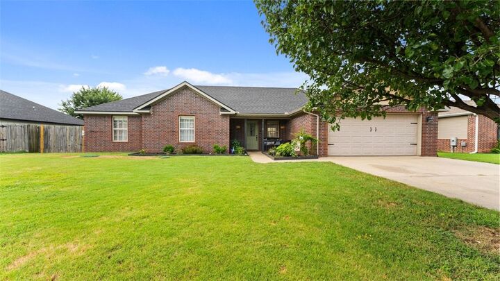 Property Photo:  3416 Garrett Lane  AR 72764 
