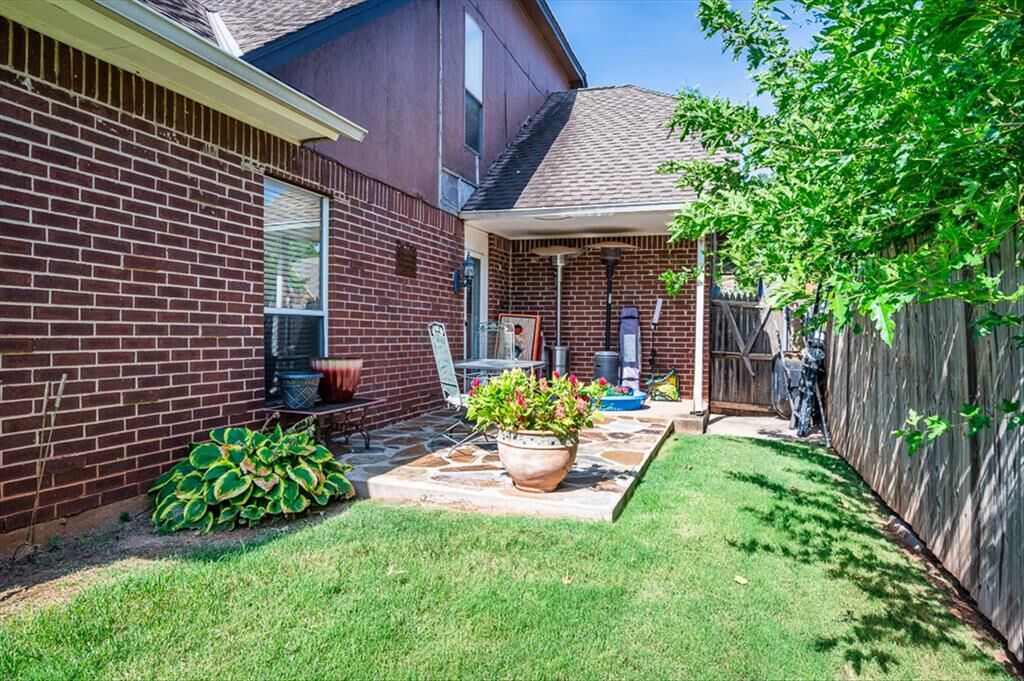 Property Photo: 19704 Harness Court OK 73012