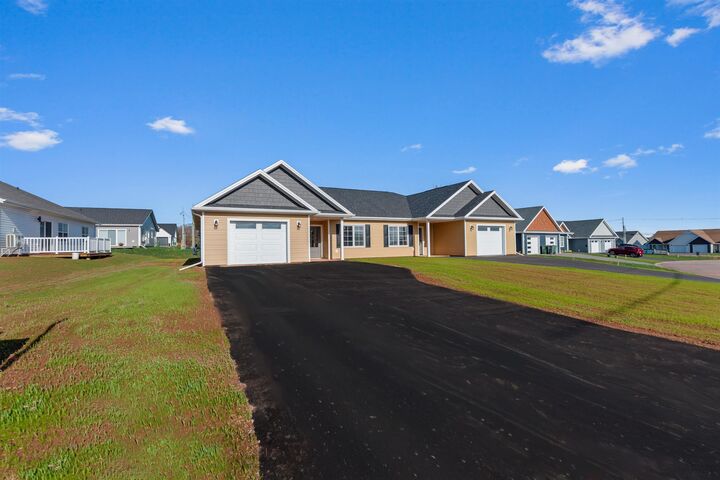 Property Photo:  27 Loggie Drive  PE C1N 0N9 