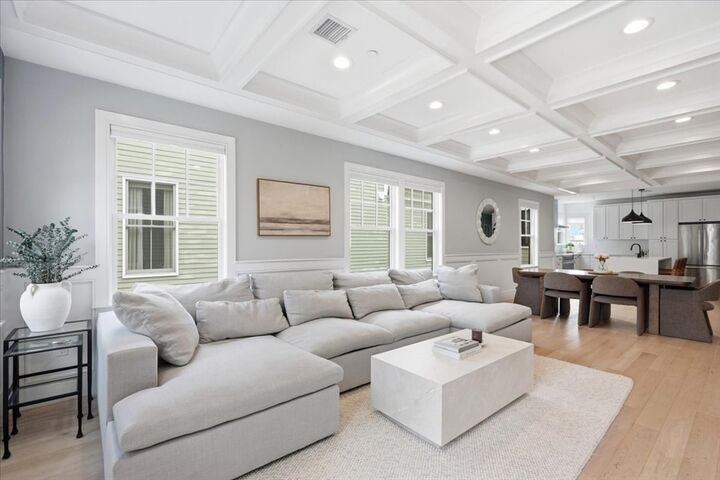 Property Photo: 613 E 6th St. 3 MA 02127