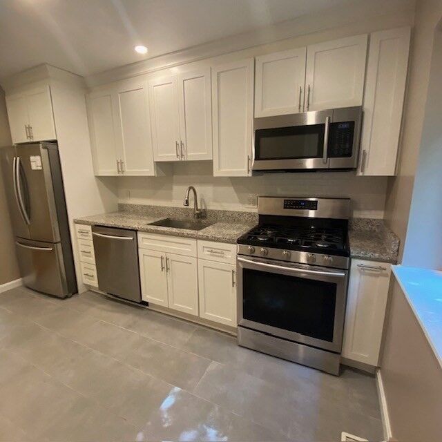 Property Photo: 14 Bayberry Dr 1 MA 02068