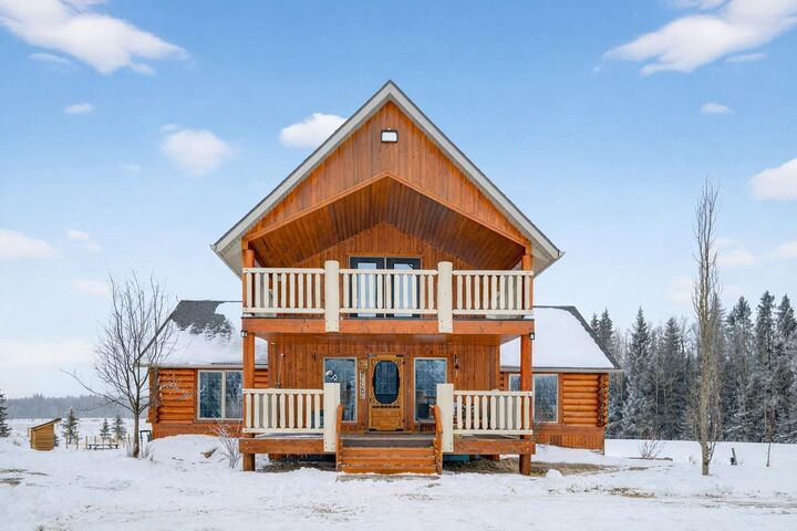 Property Photo: 3-4535 Township Road 320 AB T0M 1X0