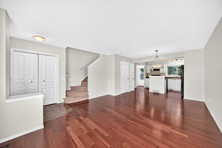 Property Photo: 321 Elgin Point SE AB T2Z 4Z9