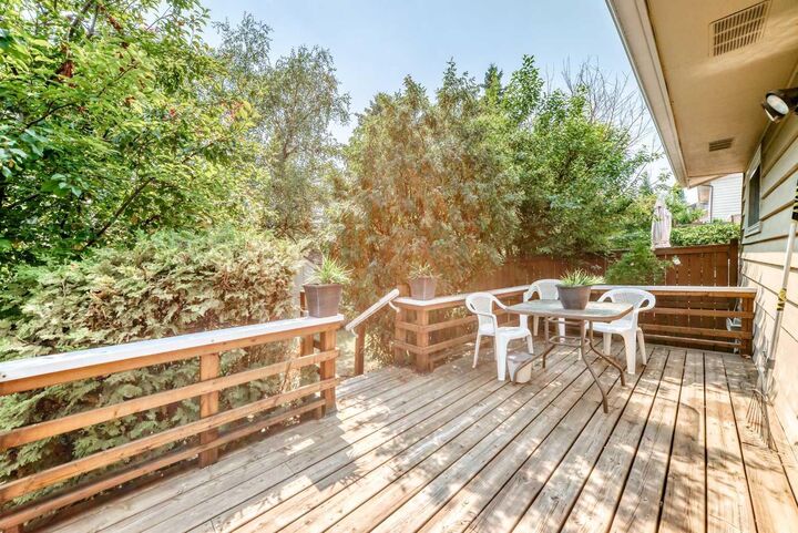6437 Coach Hill Road SW — photo 1