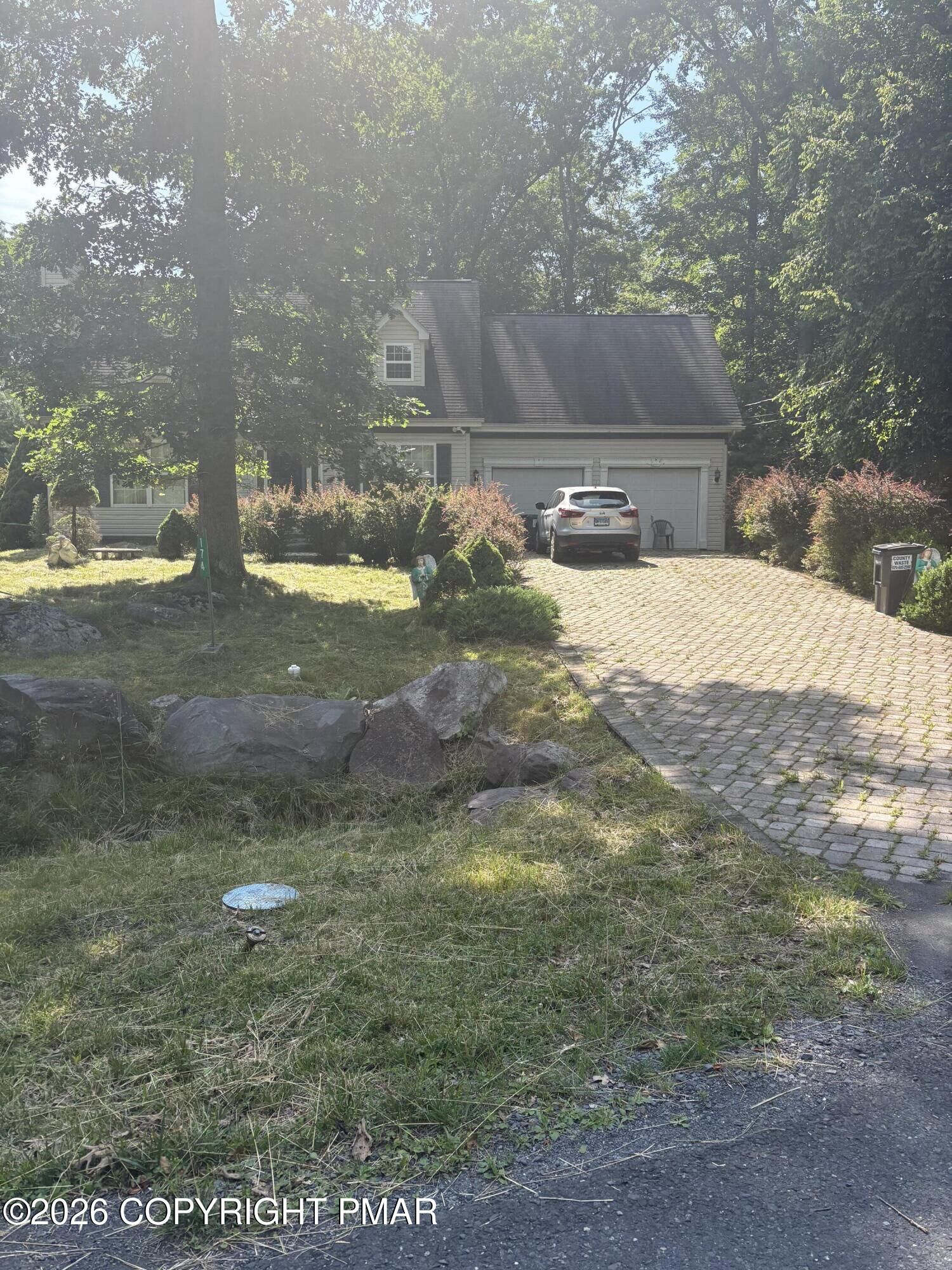 Property Photo:  174 Pasquin Drive  PA 18301 