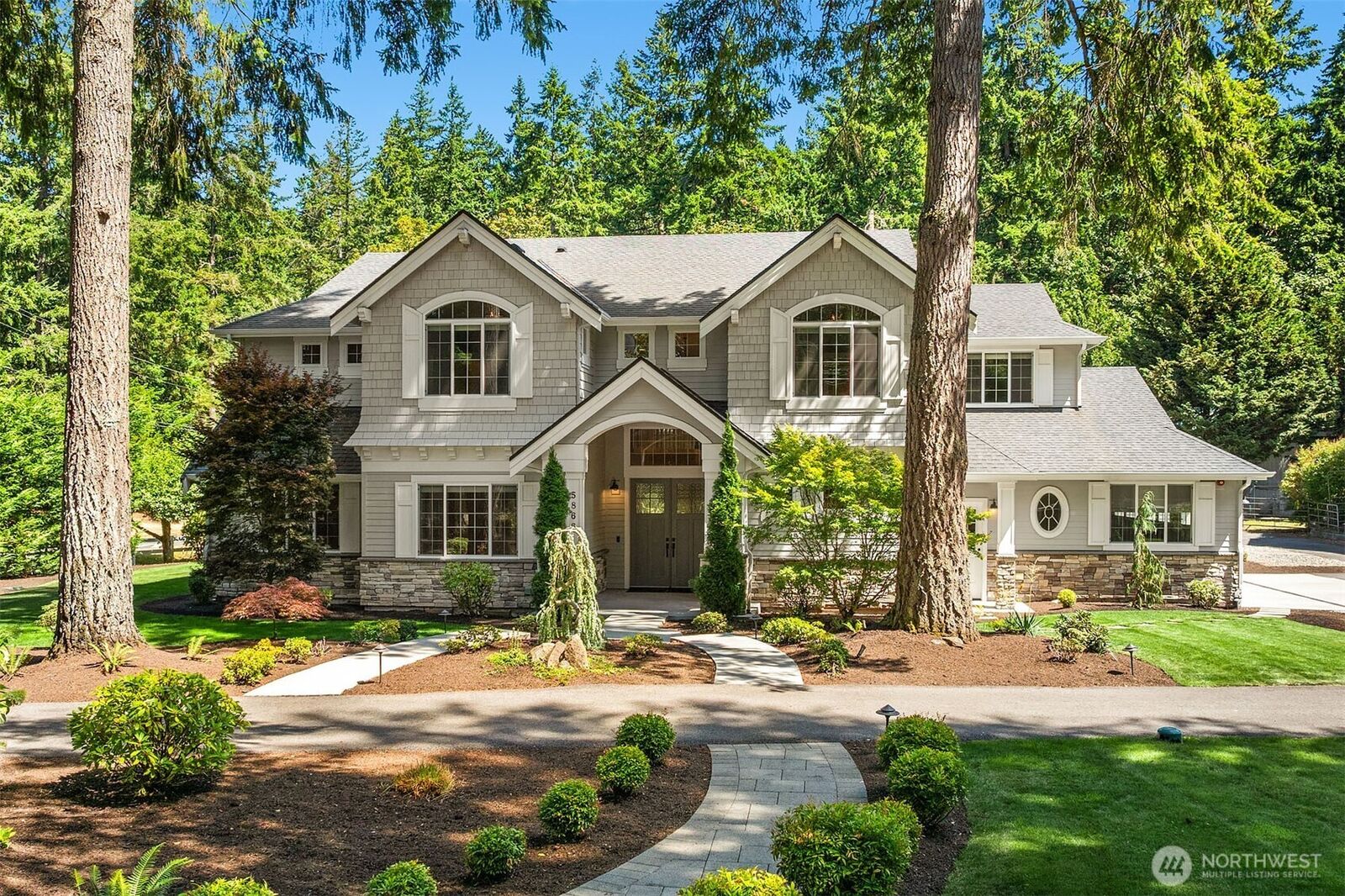 Property Photo: 5866 127th Avenue NE WA 98033