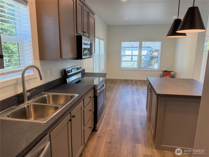 Property Photo:  31600  126th Avenue SE 63  WA 98092 