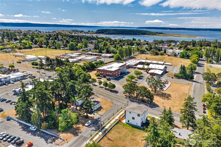 Property Photo:  55 NE Kettle Street A2  WA 98277 