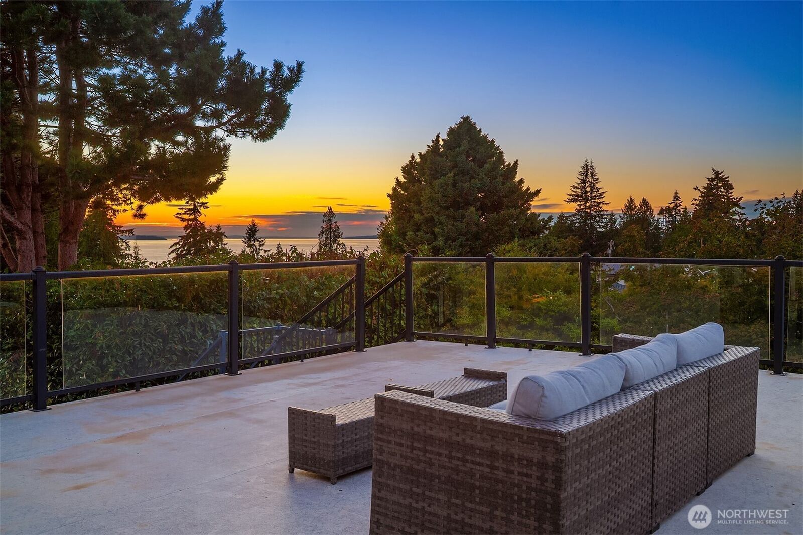 Property Photo: 9313 190th Street SW WA 98020