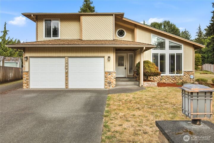 Property Photo:  11509  87th Avenue Ct E  WA 98373 