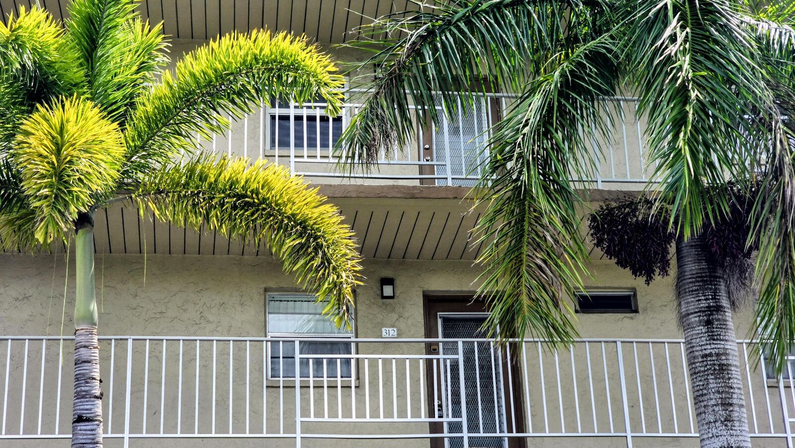 Property Photo:  330 NE 26th Avenue 3120  FL 33435 