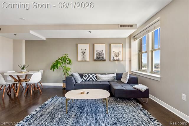 Property Photo:  525 W Lafayette Boulevard 14A  MI 48226 