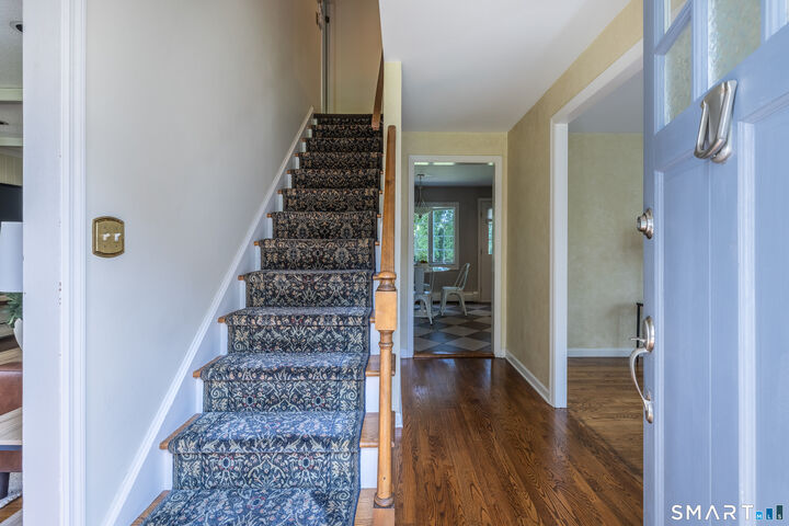 Property Photo: 5 Grand Place CT 06470