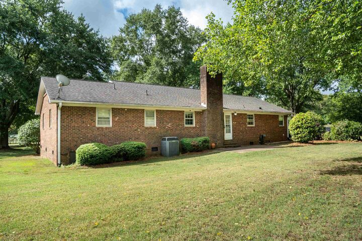 Property Photo: 551 Riveroak Road SC 29349