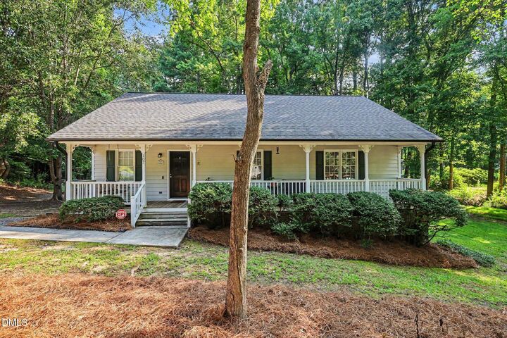 Property Photo:  107 Cherry Court  NC 27520 