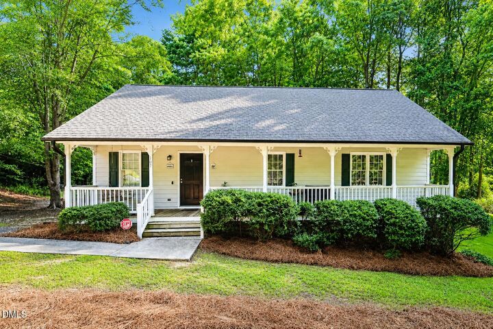 Property Photo:  107 Cherry Court  NC 27520 