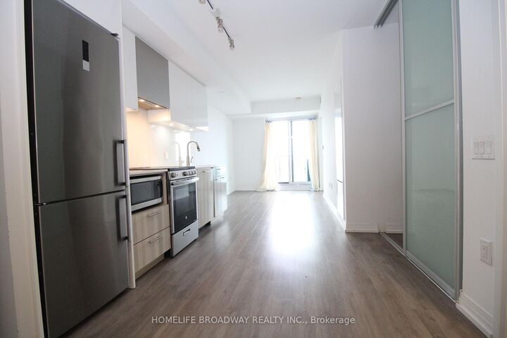 Property Photo: 251 Jarvis Street 3202 ON M5B 0C3