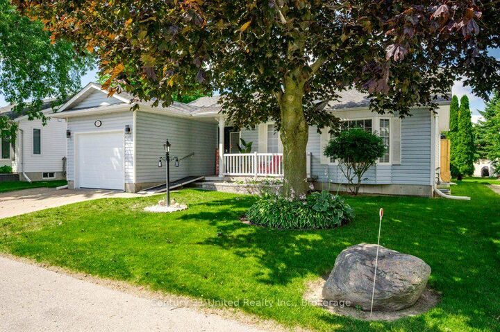 Property Photo: 11 Algonquin Trail ON L1B 1A1