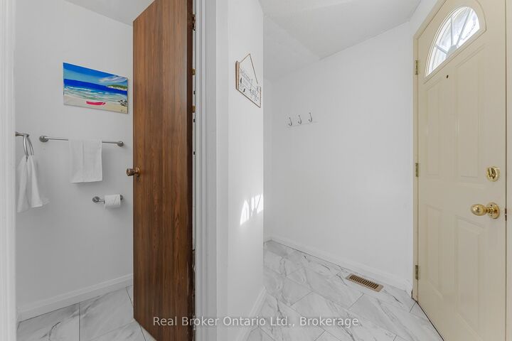 Property Photo:  5982 Dunn Street 8  ON L2G 7J9 
