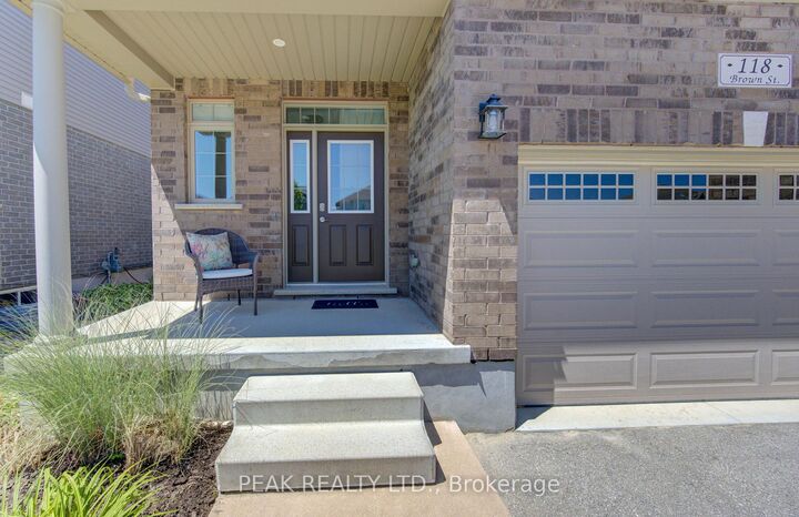 Property Photo:  118 Brown Street  ON N5A 0B8 