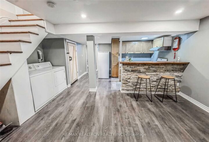 Property Photo:  7 Barnwell Drive  ON M1V 1Y7 