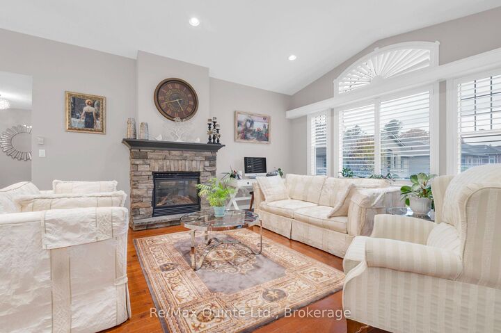 Property Photo: 5 Hickory Court ON K0K 1H0