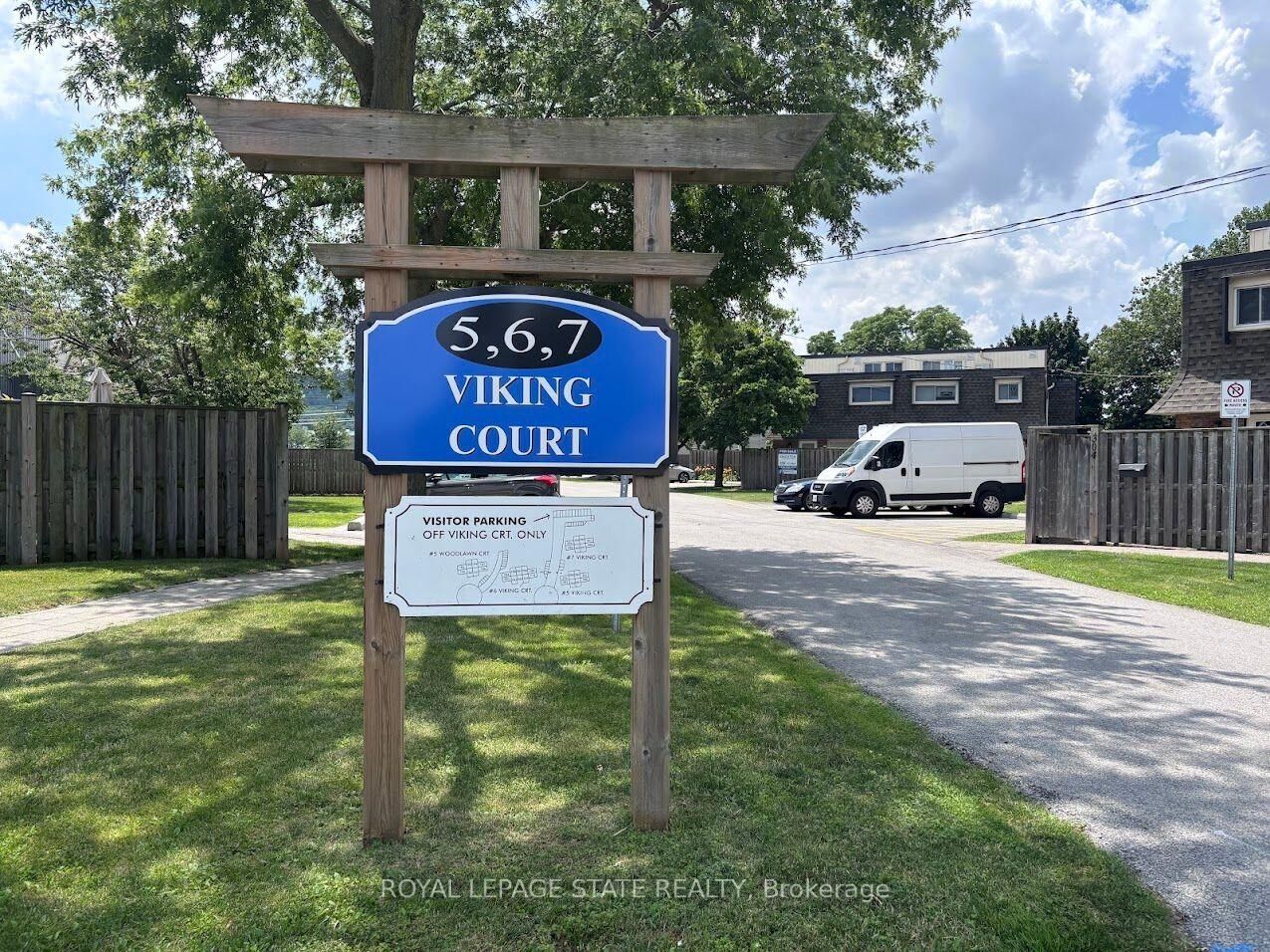 Property Photo:  5 Viking Court 304  ON L3M 3T8 