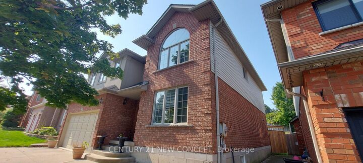 Property Photo:  70 Cabriolet Crescent  ON L9K 1K6 