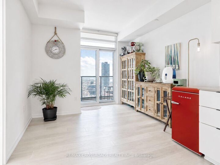 Property Photo: 48 Power Street 1702 ON M5A 0V2